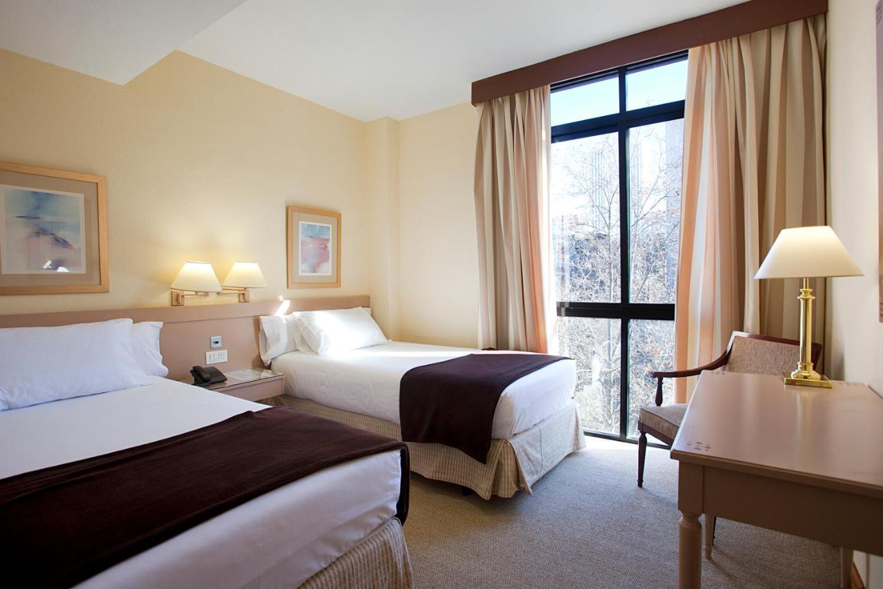 Espahotel Plaza Basilica Мадрид Экстерьер фото