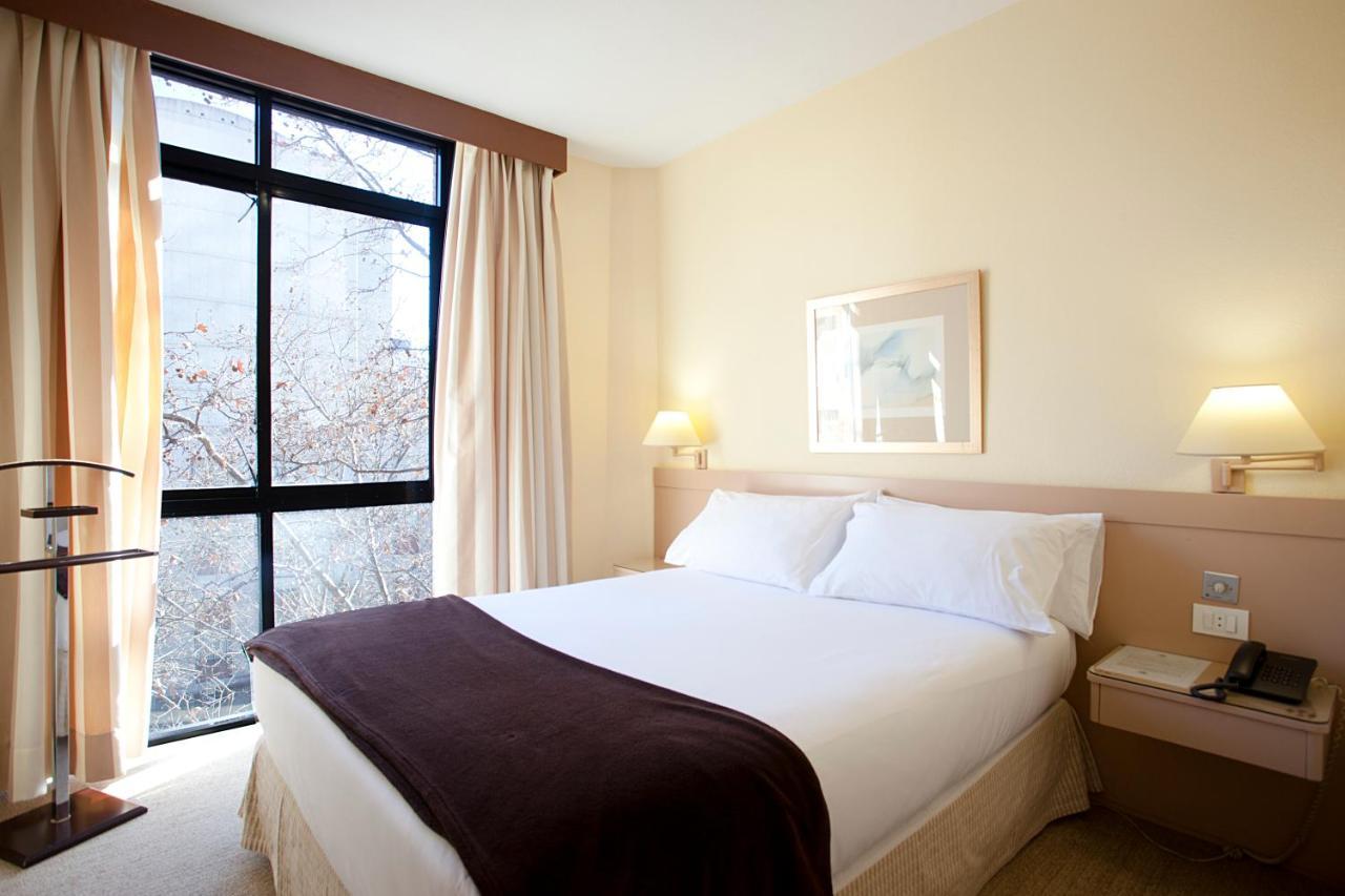 Espahotel Plaza Basilica Мадрид Экстерьер фото