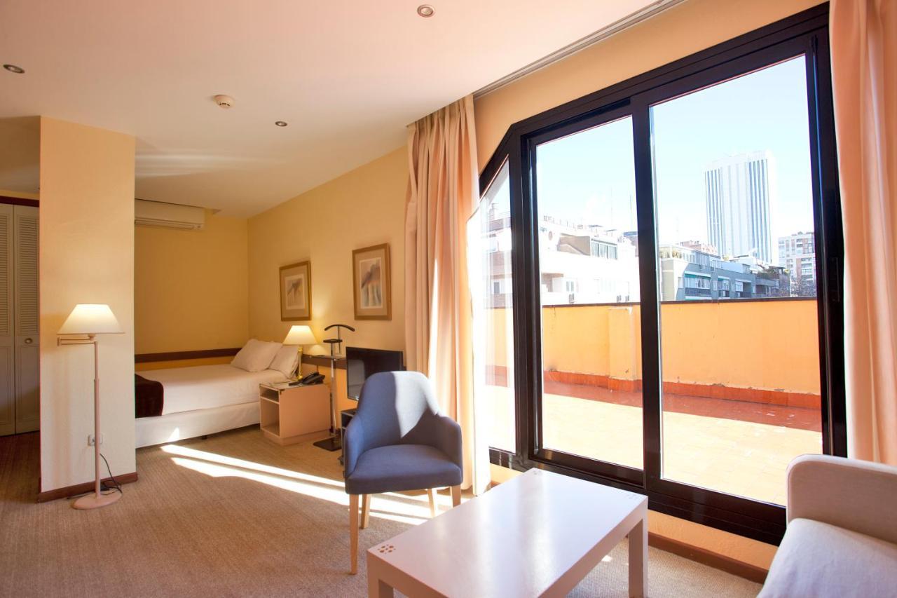 Espahotel Plaza Basilica Мадрид Экстерьер фото