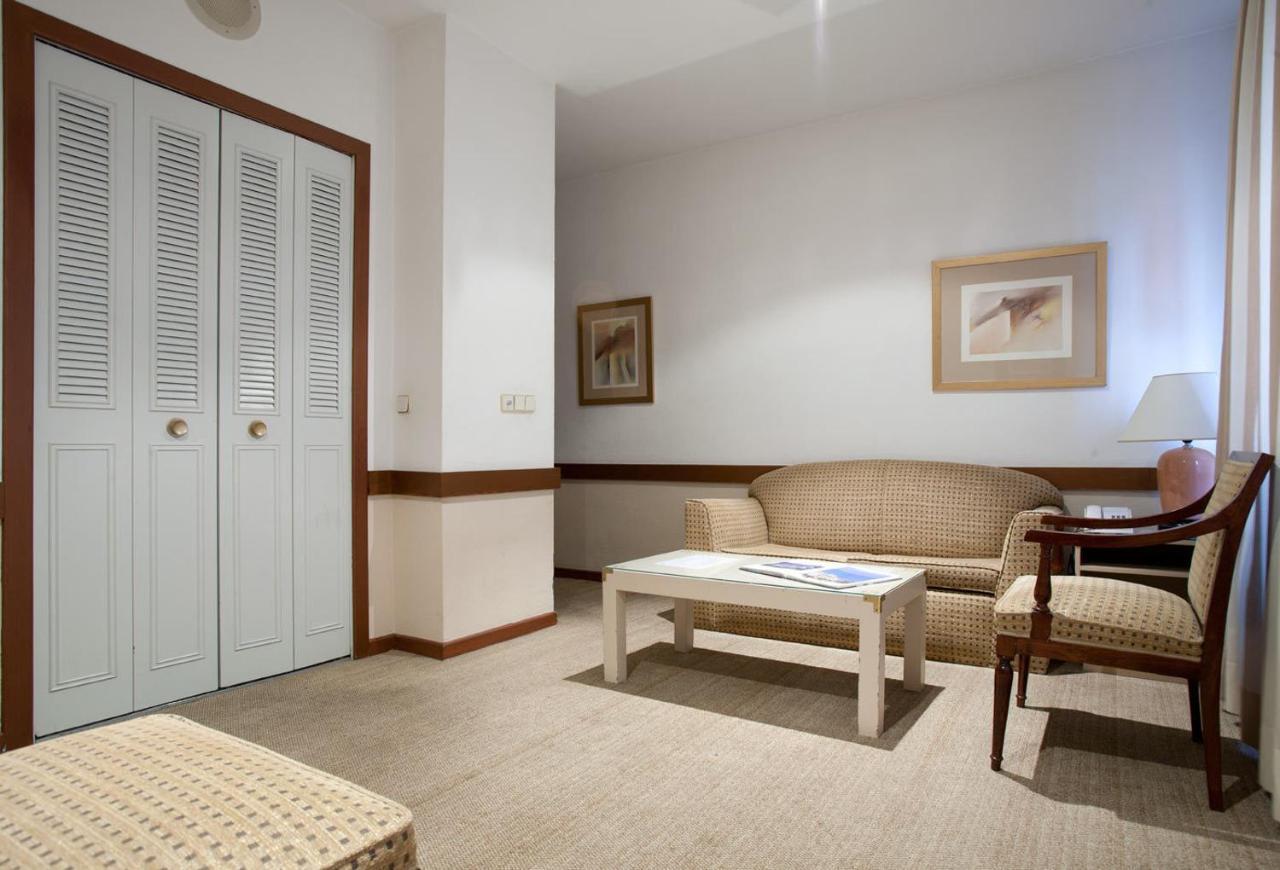 Espahotel Plaza Basilica Мадрид Экстерьер фото