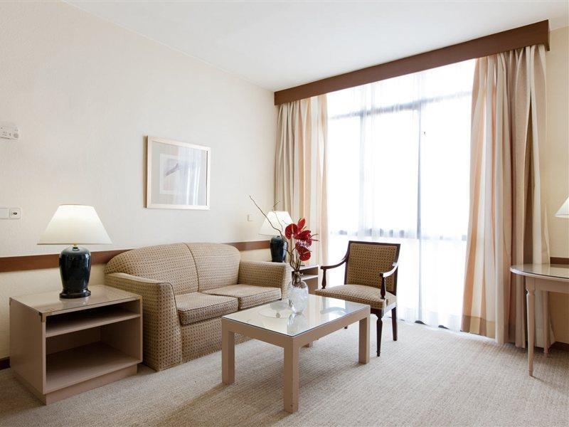 Espahotel Plaza Basilica Мадрид Экстерьер фото